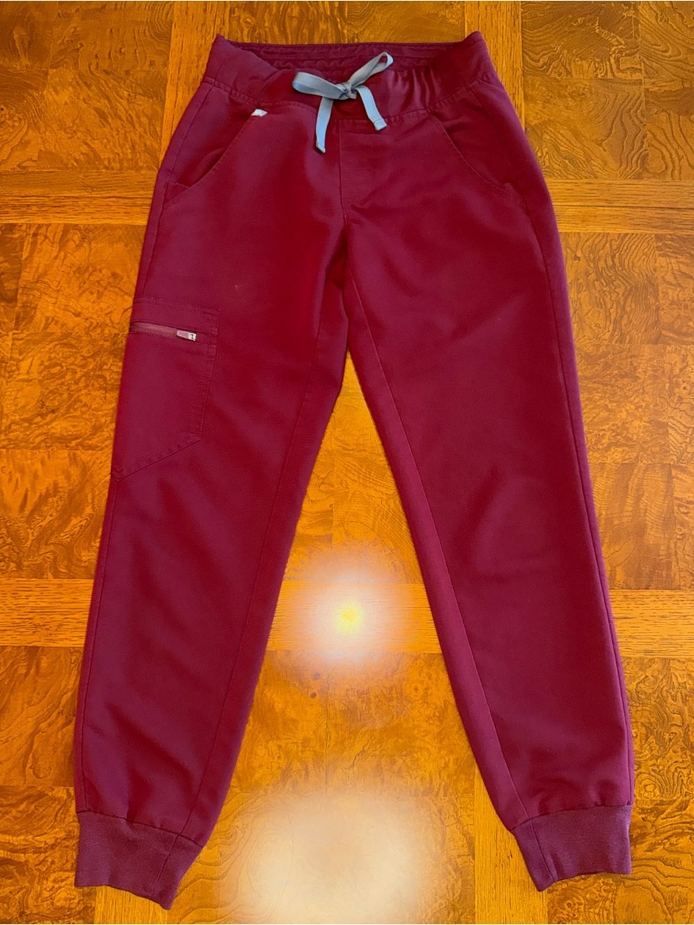 FIGS Zamora Jogger Scrub Pants Burgundy size XXS Petite